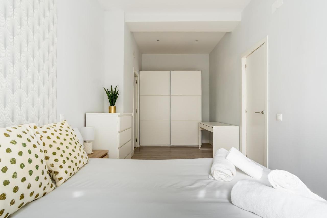 Modern Apartment-1Bedroom 1Bathroom-Tetuan Madrid Exterior photo